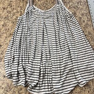 Max Studio Black and White Striped tank Top L